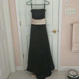 Bill Levkoff Bridesmaid Evening prom, formal,gown -size 8 Black with tan sash
